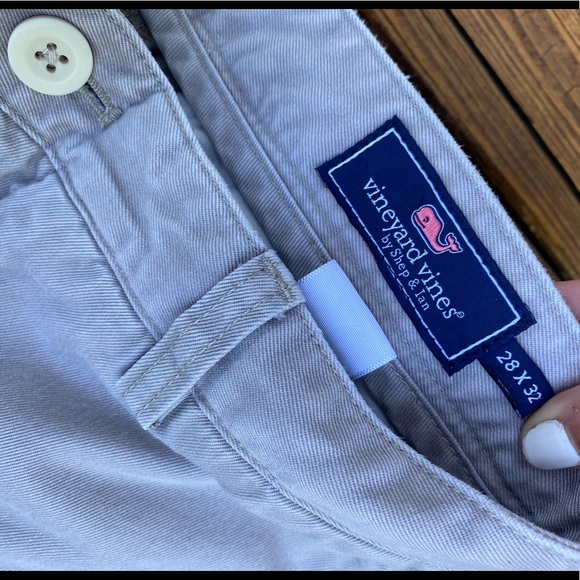 Men’s Vineyard Vines Khaki Pants - Picture 2 of 4